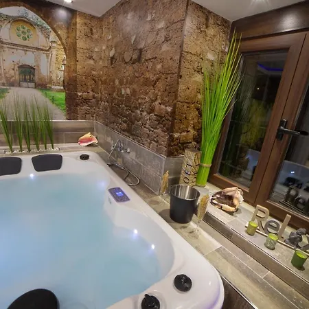 Apartment La Veguilla Deluxe Jacuzzi