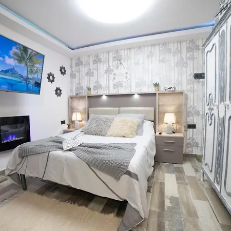 דירה La Veguilla Deluxe Jacuzzi