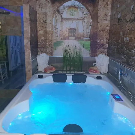 דירה La Veguilla Deluxe Jacuzzi *